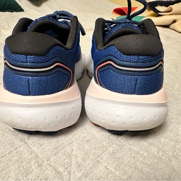 Women's Brooks Glycerin 21 Size 8.5W. - Picture 8 of 10